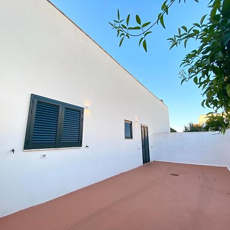La Casa Di Nina Apartment Surano Екстериор снимка